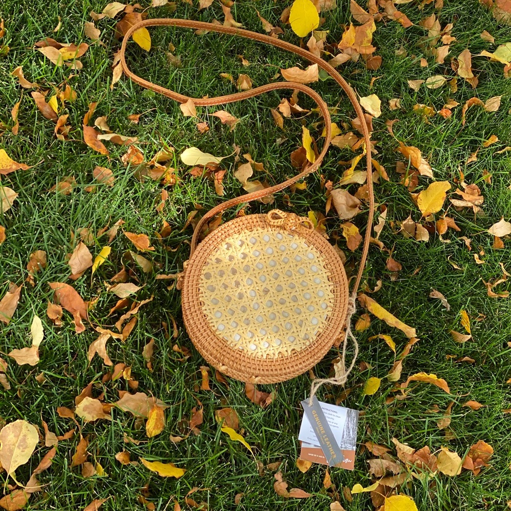 Circular Rattan Crossbody Bag - Picture 2 of 8